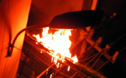 电缆爆炸起火 电缆爆炸起火