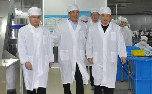 ʡί�ڶ�Ѳ�����鳤�߽�ʤ����һ��������쵼����ͬ�������쿵ҽ����е�����ߵ��й��������Ŷ��³��Կ�����������߽�ʤ�����쿵ҽ�ƿƼ���������Ӫ�����